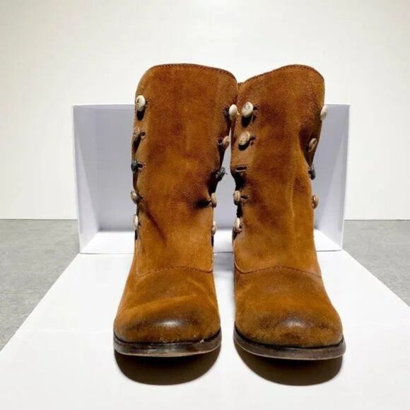 Steve Madden Faris Vintage Brown Suede Boots with Multiple Buttons Womens - Picture 3 of 5